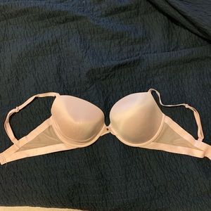 VS plunge bra in nude pink.